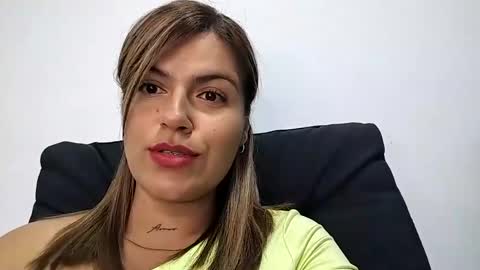 Snapshot of alexandra_torress chatting on February 22, 11:57 pm alexandra online show from February 22, 11:57 pm