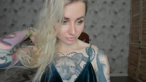 Snapshot of alexarush chatting on January 12, 9:08 pm alexarush online show from January 12, 9:08 pm