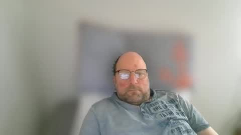 alexderkleine online show from February 15, 1:32 pm