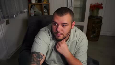 Snapshot of alexirr chatting on February 9, 8:13 pm Alex online show from February 9, 8:13 pm