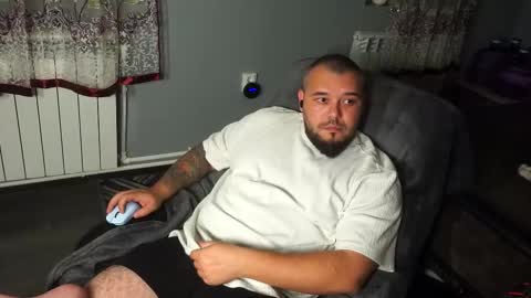 Snapshot of alexirr chatting on October 19, 8:57 pm Alex online show from October 19, 8:57 pm