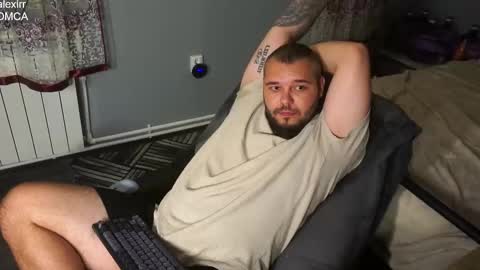 Snapshot of alexirr chatting on October 28, 9:27 pm Alex online show from October 28, 9:27 pm