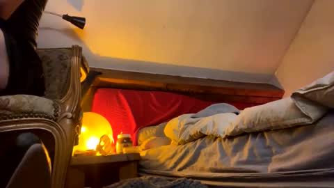 alexischat online show from February 14, 12:30 am