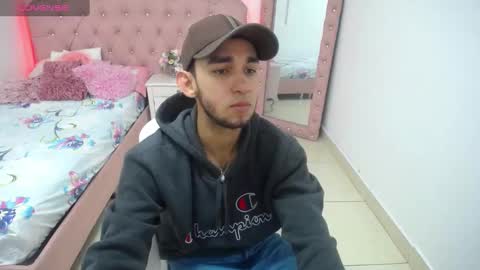 alexiscollinss online show from February 1, 12:26 pm