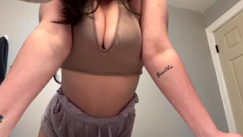 alexislove8 online show from November 28, 9:11 pm