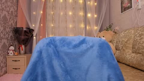 Snapshot of alexissadele chatting on January 5, 1:13 am Amely online show from January 5, 1:13 am