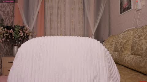 Snapshot of alexissadele chatting on January 31, 1:22 am Amely online show from January 31, 1:22 am