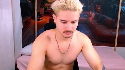 Alex online show from October 31, 7:47 pm