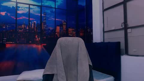 Alex online show from October 29, 7:25 pm