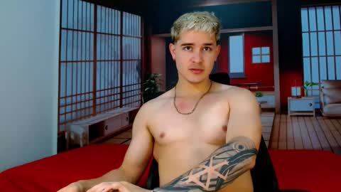 Alex online show from November 14, 7:49 pm