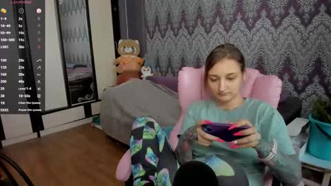 Snapshot of alexracc00n chatting on January 23, 7:22 am Alex online show from January 23, 7:22 am