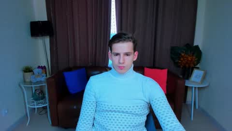 Snapshot of alexs_771 chatting on February 25, 12:16 pm Dennis online show from February 25, 12:16 pm