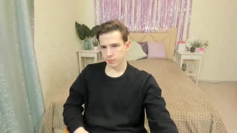 Snapshot of alexs_771 chatting on February 26, 12:16 pm Dennis online show from February 26, 12:16 pm