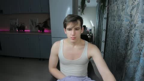 Snapshot of alexs_771 chatting on January 21, 12:50 pm Dennis online show from January 21, 12:50 pm