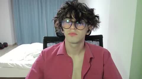 Alex online show from June 25, 6:02 pm