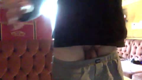 Snapshot of alexthegreat66 chatting on February 27, 10:44 am alexthegreat66 online show from February 27, 10:44 am