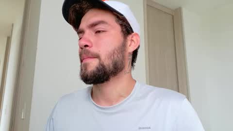 Alex online show from February 25, 7:06 pm