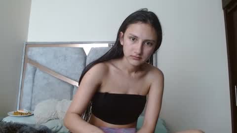 Snapshot of alexvsluisa chatting on September 21, 3:38 pm alex y luisa online show from September 21, 3:38 pm