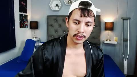 Alexx Leon online show from May 28, 9:24 pm
