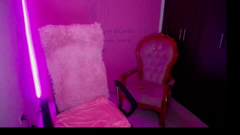 Snapshot of alexxa_1111 chatting on September 11, 11:50 pm alexxa_1111 online show from September 11, 11:50 pm