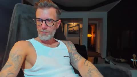 alexxian online show from September 22, 2:04 am