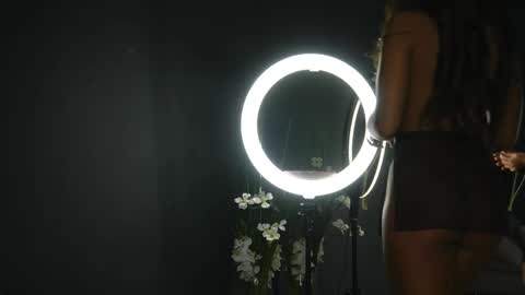 alexxiskye online show from February 10, 6:31 am