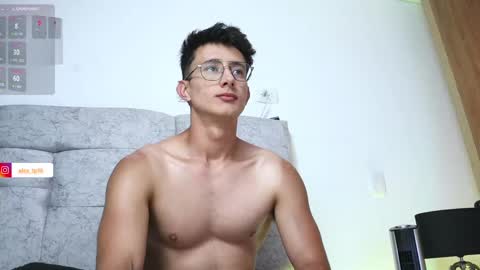 Alex online show from October 12, 12:58 am