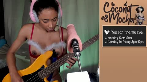 Alexis Wilson online show from December 30, 9:29 pm