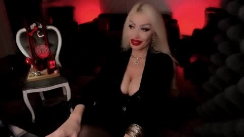 AlfaFemale online show from December 20, 7:22 am