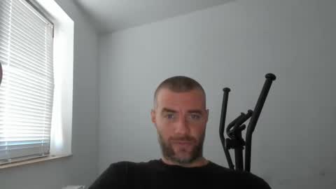 alfiesolomons87 online show from October 15, 8:04 am