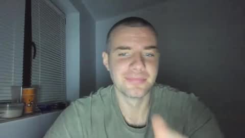 alfiesolomons87 online show from December 2, 8:28 pm