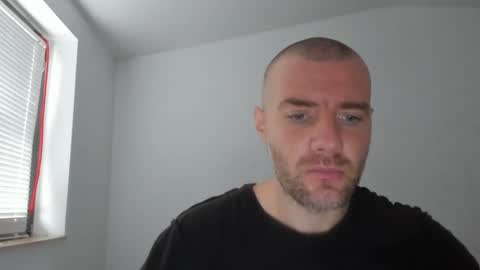 alfiesolomons87 online show from November 10, 8:06 am