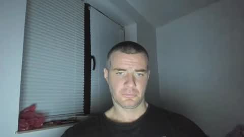 alfiesolomons87 online show from December 11, 8:18 pm