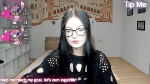 Alica online show from October 8, 11:38 am