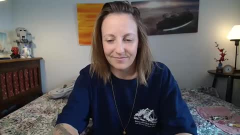 Alice online show from May 11, 4:15 pm
