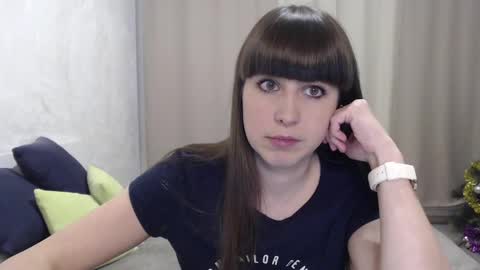 Snapshot of alice_59 chatting on January 22, 1:00 pm alice_59 online show from January 22, 1:00 pm