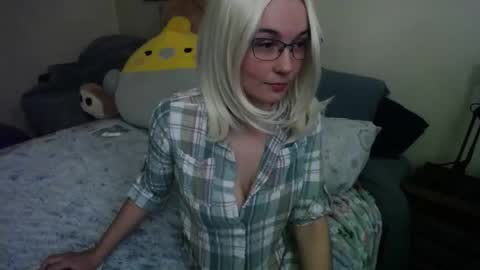 Alice Asks online show from December 16, 11:11 pm