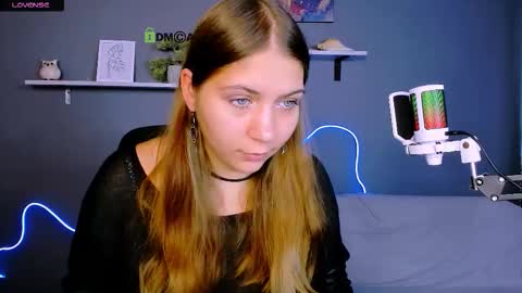 alice_cold online show from September 23, 5:45 am