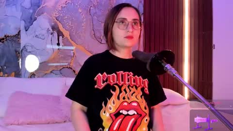 Mey online show from October 22, 2:48 am