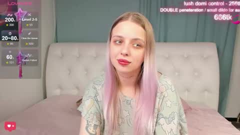 alice_halle online show from October 16, 11:54 am