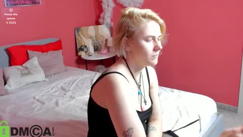 alice_maurik online show from October 30, 11:44 am
