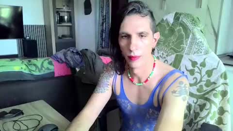 Alici Sissy online show from June 15, 10:40 am