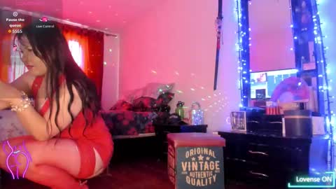 Snapshot of alice_snow_ chatting on October 16, 6:51 pm Alice online show from October 16, 6:51 pm