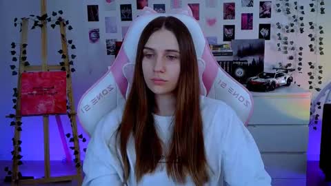 alicecharmy online show from October 18, 7:12 am