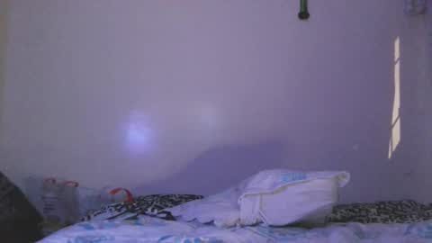 aliceclair_ online show from November 2, 5:40 am