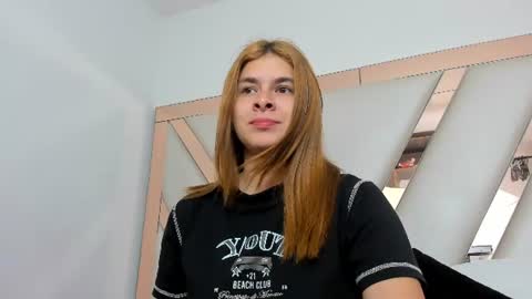 AliceCruz online show from July 3, 12:10 pm