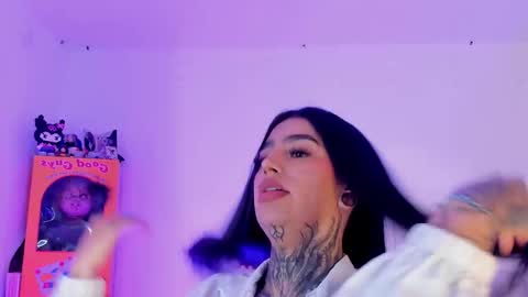 Alice  online show from February 10, 6:44 pm