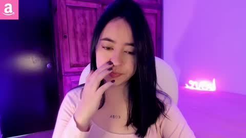 Snapshot of alicee_2 chatting on February 20, 4:03 pm Aliceee .. 97YP9VWGZHrefnav wishlist lists 1 online show from February 20, 4:03 pm
