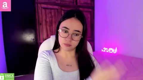 Aliceee  ..   97YP9VWGZHrefnav wishlist lists 1 online show from February 24, 5:16 pm