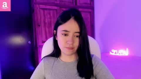 Snapshot of alicee_2 chatting on February 27, 5:15 pm Aliceee .. 97YP9VWGZHrefnav wishlist lists 1 online show from February 27, 5:15 pm